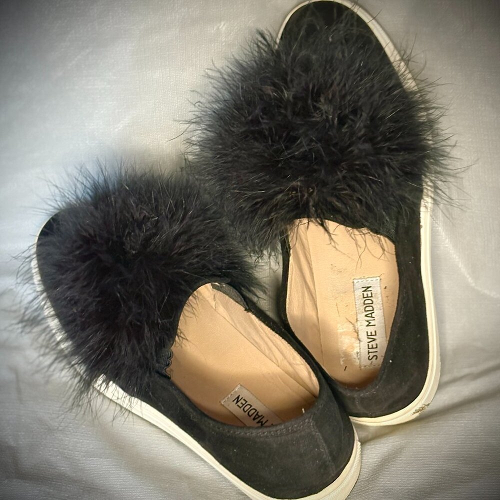 Steve Madden- Emily Faux Fur Shoes- Size 8
